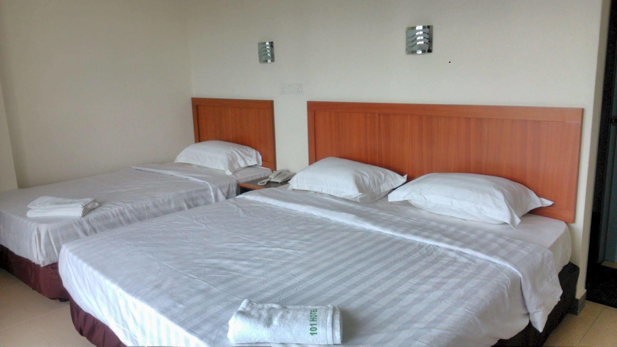 101 Hotel Miri Exterior foto