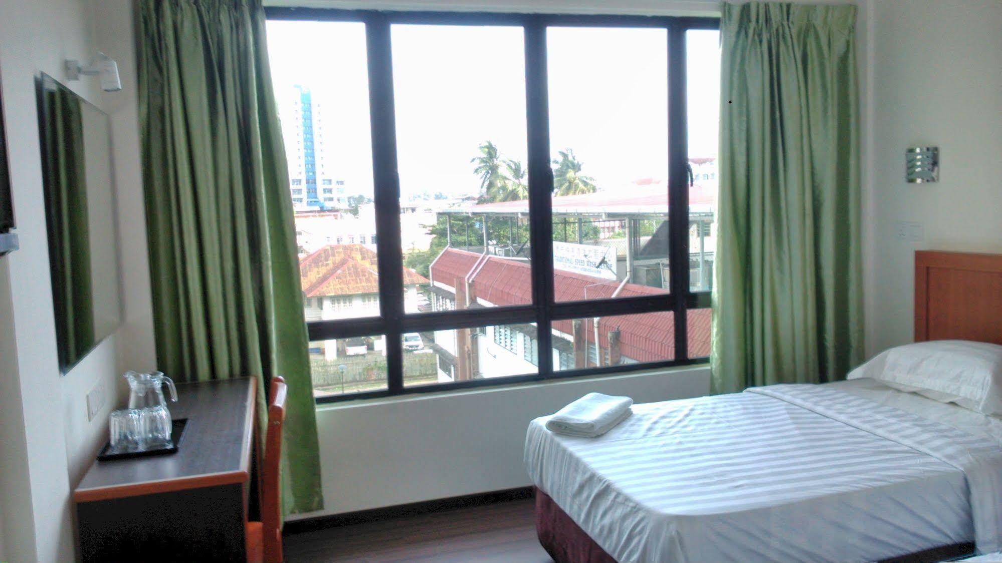 101 Hotel Miri Exterior foto